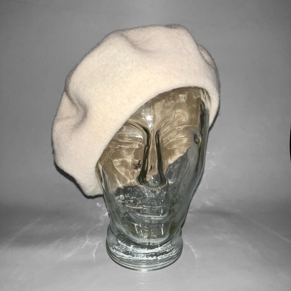 Coach Accessories - Coach Cream Beret